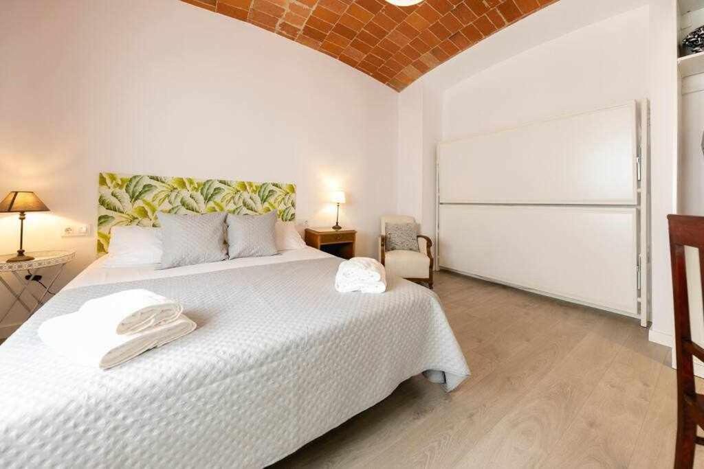 Newly Renovated Room W Pool & Bikeparking Girona Rum bild