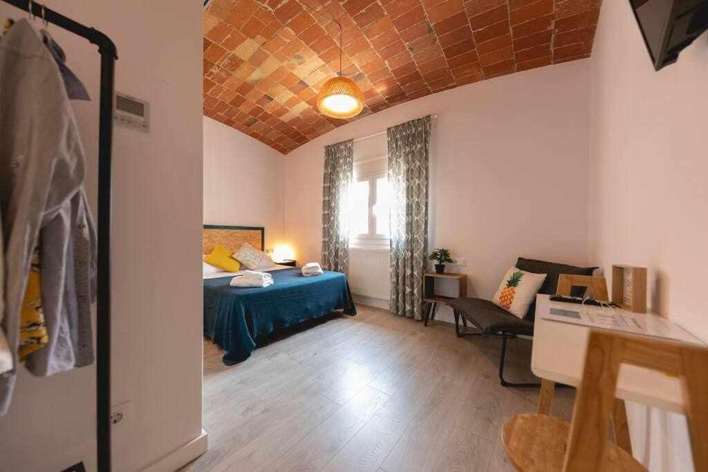 Newly Renovated Room W Pool & Bikeparking Girona Rum bild